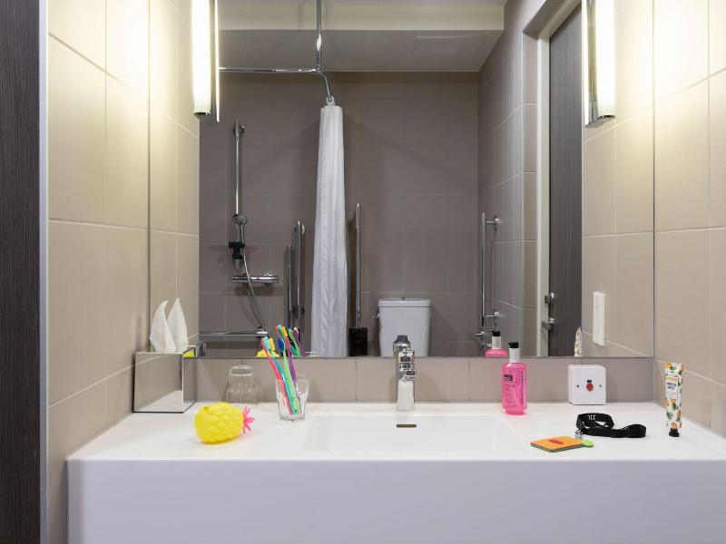 Moxy Aberdeen Airport image
