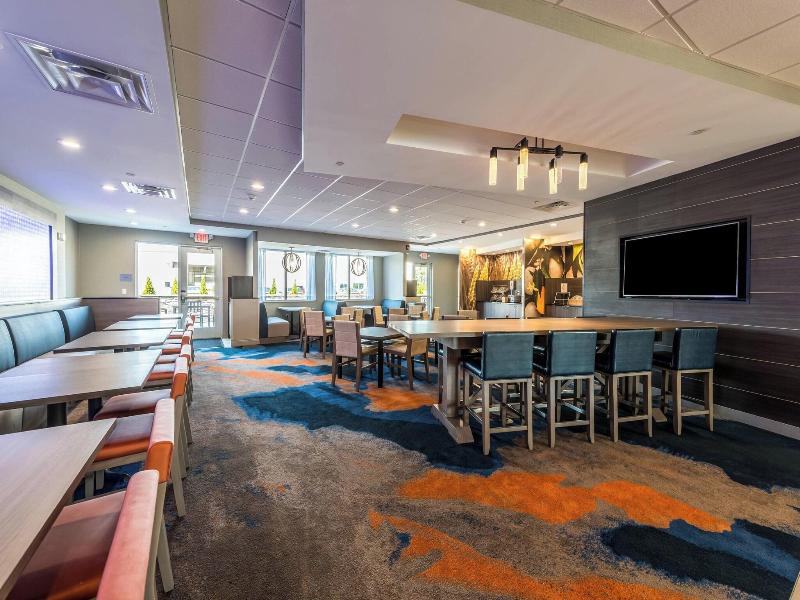 Fairfield Inn & Suites St. Joseph Stevensville image