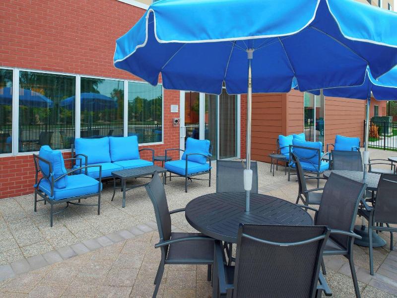 Fairfield Inn & Suites Detroit Troy image