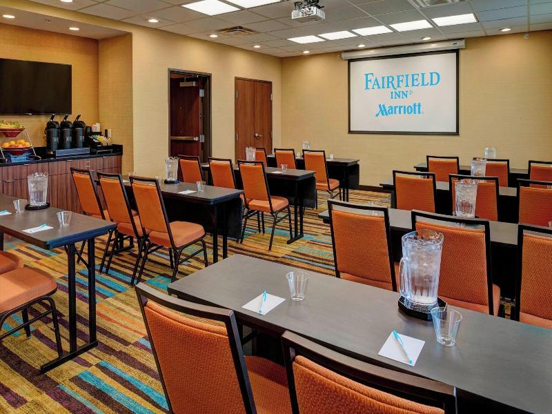 Fairfield Inn & Suites Detroit Troy image