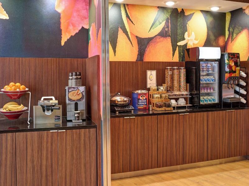 Fairfield Inn & Suites Detroit Troy image