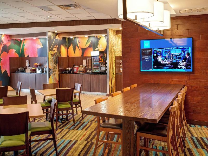 Fairfield Inn & Suites Detroit Troy image