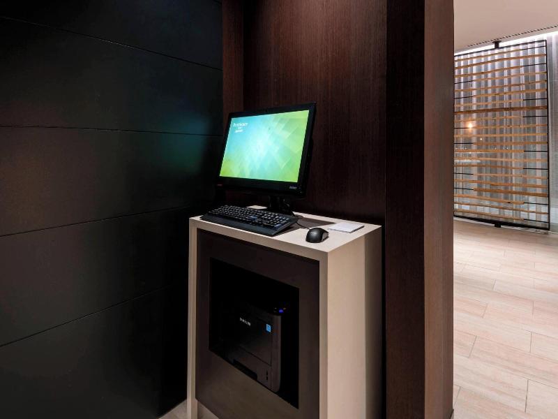 Residence Inn Jersey City image
