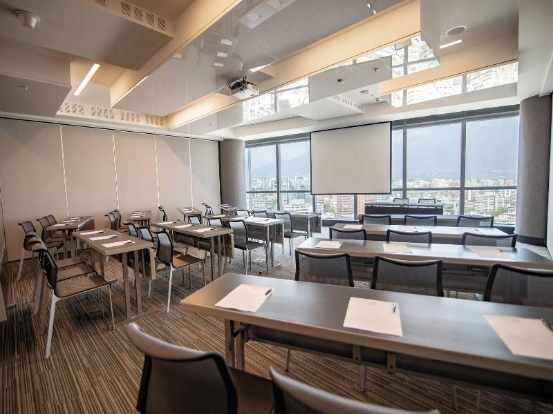 AC Hotel Santiago Costanera Center image