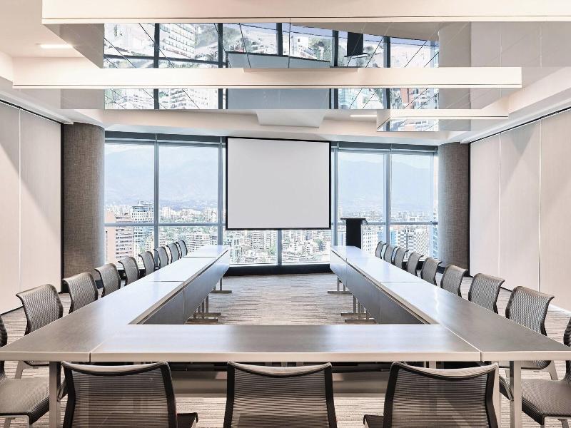 AC Hotel Santiago Costanera Center image
