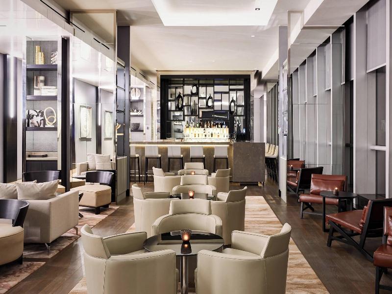 AC Hotel Santiago Costanera Center image