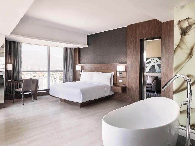 AC Hotel Santiago Costanera Center image