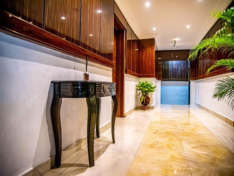 Caledonian Suites image