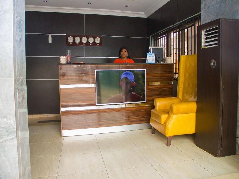 Paris Suites image