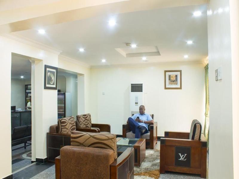 De Rembrandt Hotel & Suites image