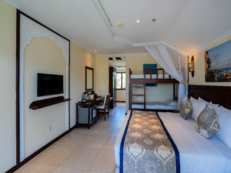 PrideInn Paradise Beach Hotel & Spa Mombasa image