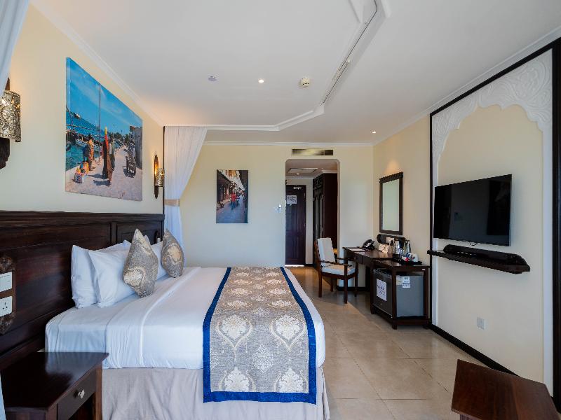 PrideInn Paradise Beach Hotel & Spa Mombasa image
