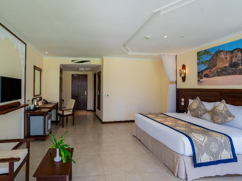 PrideInn Paradise Beach Hotel & Spa Mombasa image