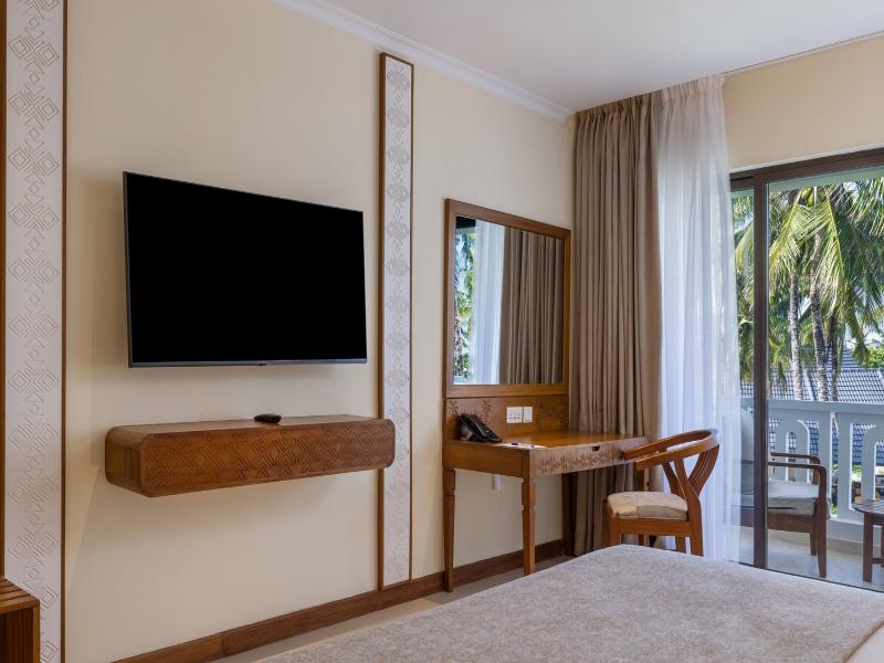PrideInn Paradise Beach Hotel & Spa Mombasa image