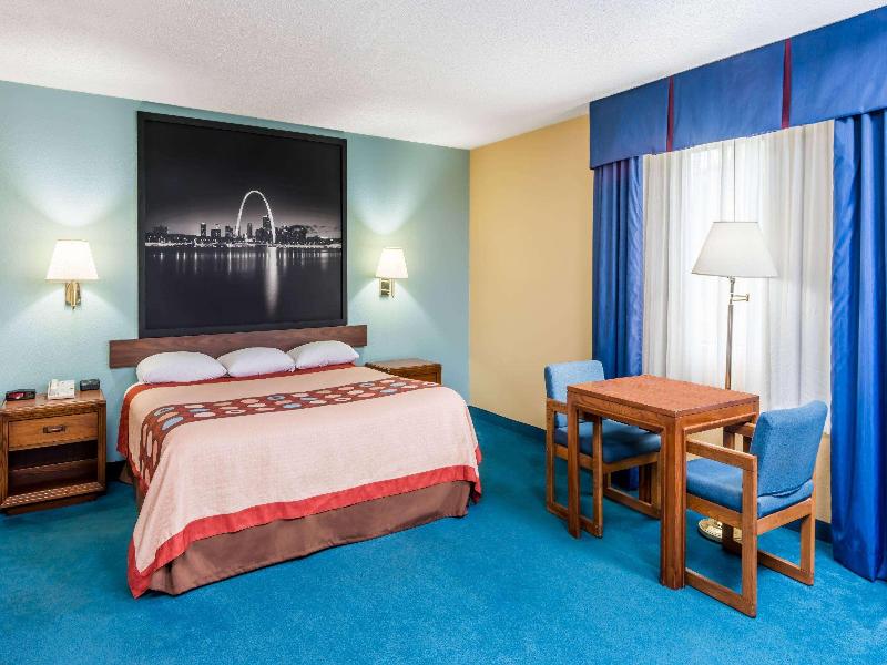 Super 8 by Wyndham O'Fallon image