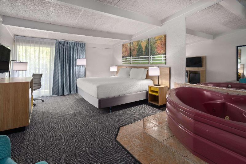 Days Inn By Wyndham Ann Arbor image