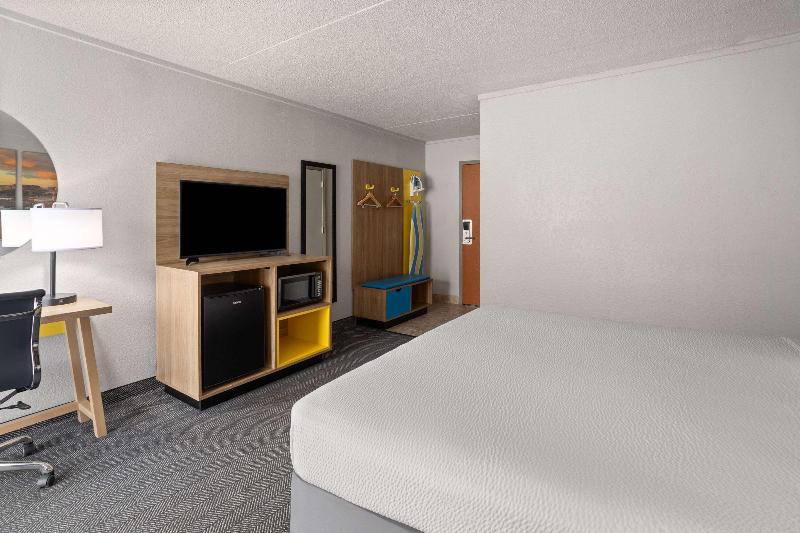 Days Inn By Wyndham Ann Arbor image