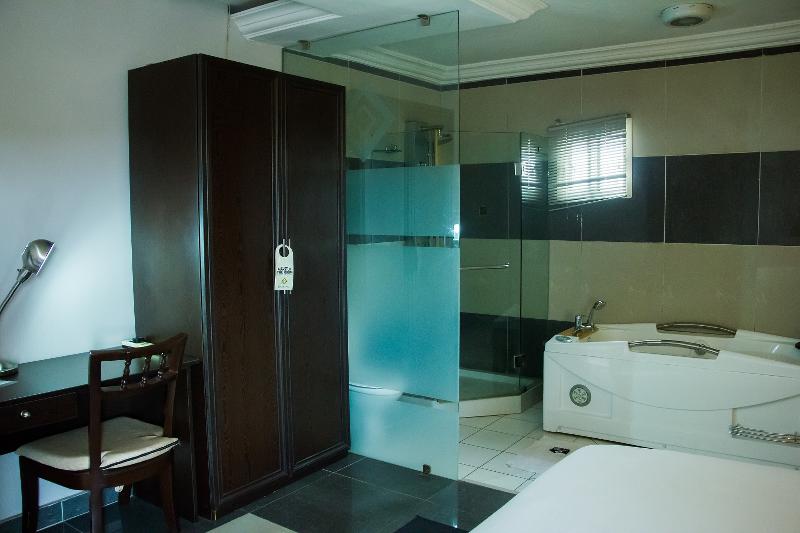 Linton Host Hotel image