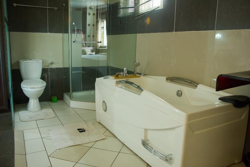 Linton Host Hotel image