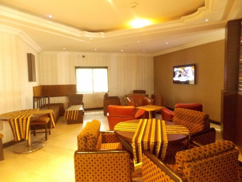 Savannah Suites Hotel image