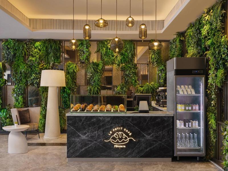 Four Points by Sheraton Surabaya image