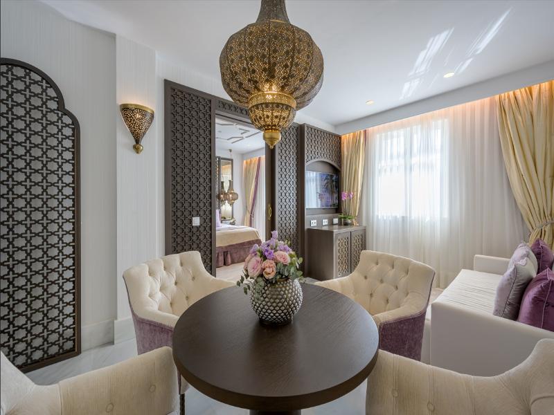 Gran Hotel Miramar image