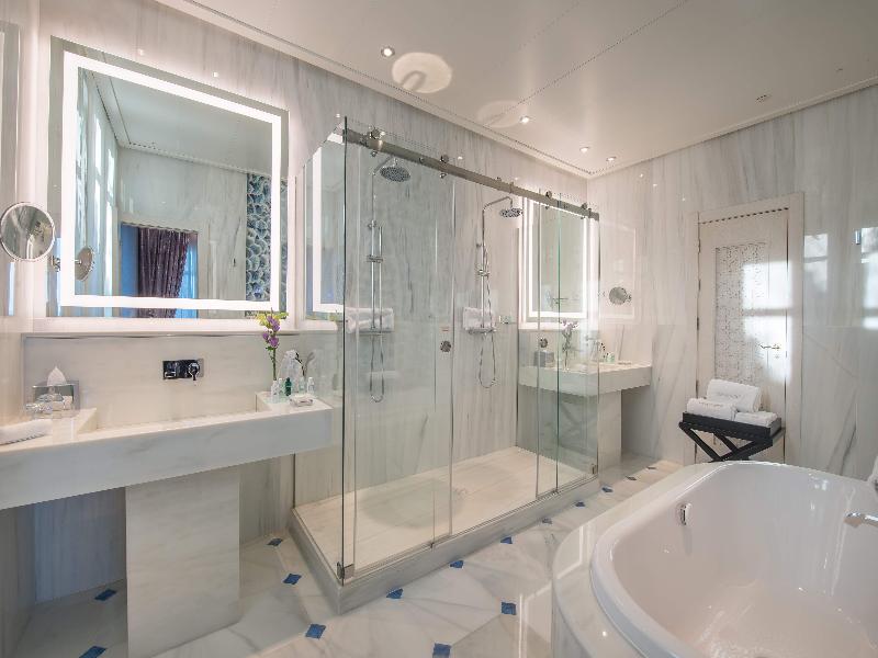 Gran Hotel Miramar image