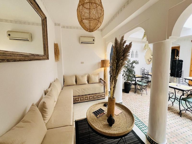Riad Sarah et Sabrina image