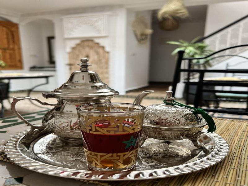 Riad Sarah et Sabrina image