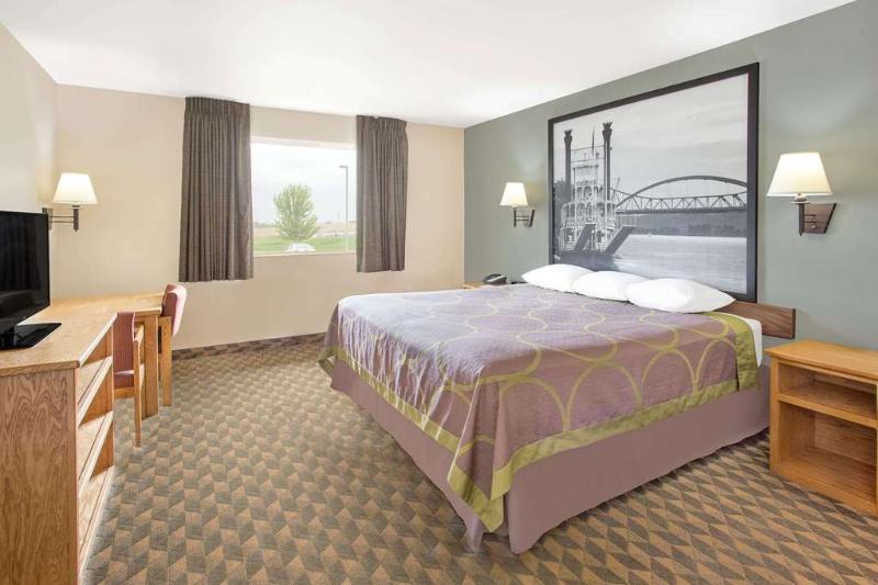 Super 8 by Wyndham Darlington image