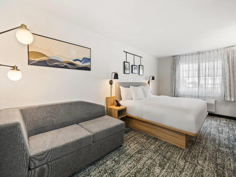 Rodeway Inn Verona WI image