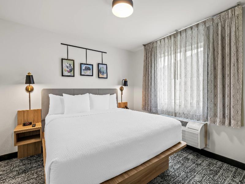 Rodeway Inn Verona WI image