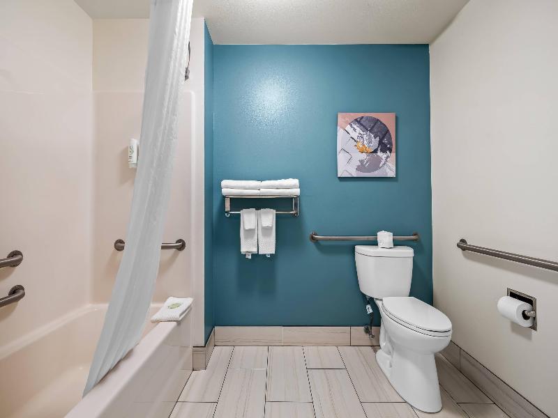 Rodeway Inn Verona WI image