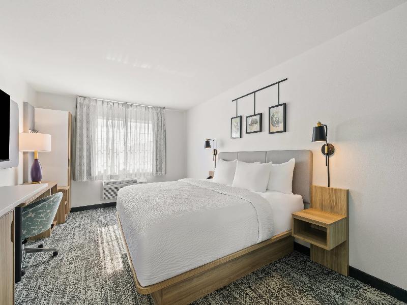 Rodeway Inn Verona WI image