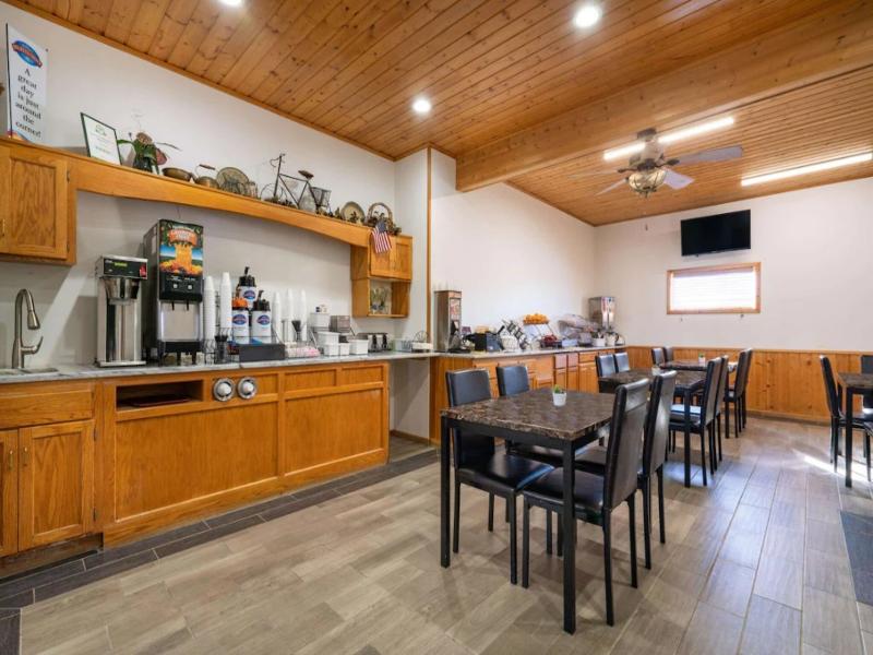 Baymont by Wyndham Baldwin image 3