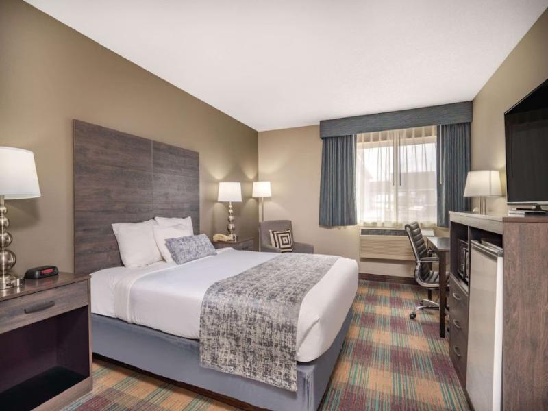 Baymont by Wyndham Baldwin image