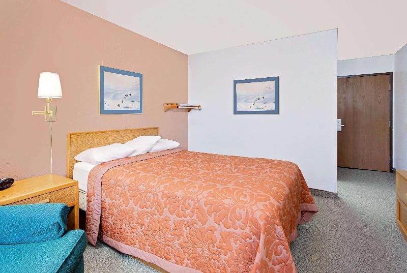 Super 8 by Wyndham Cut Bank image