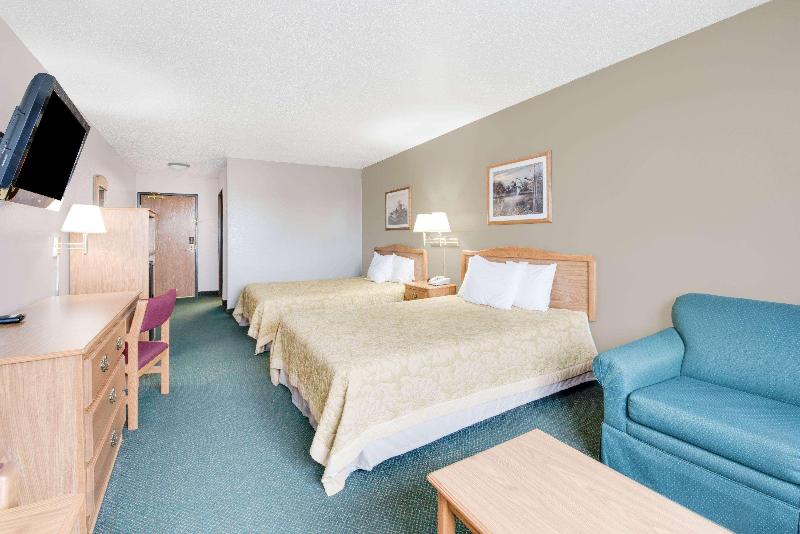 Super 8 By Wyndham Sisseton image