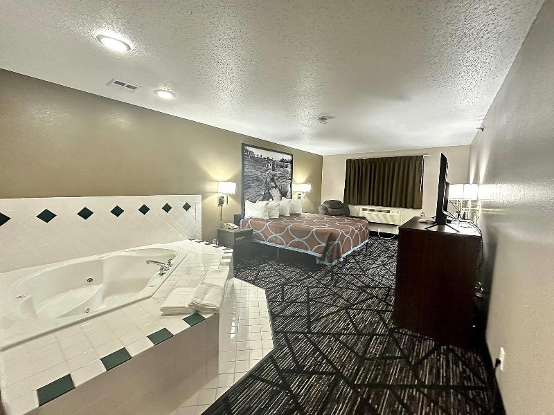 Super 8 By Wyndham Sisseton image