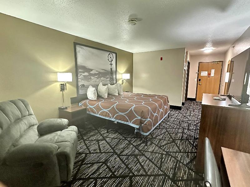 Super 8 By Wyndham Sisseton image