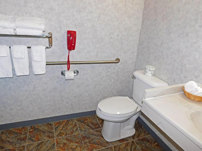 Days Inn by Wyndham Fargo/Casselton image 5