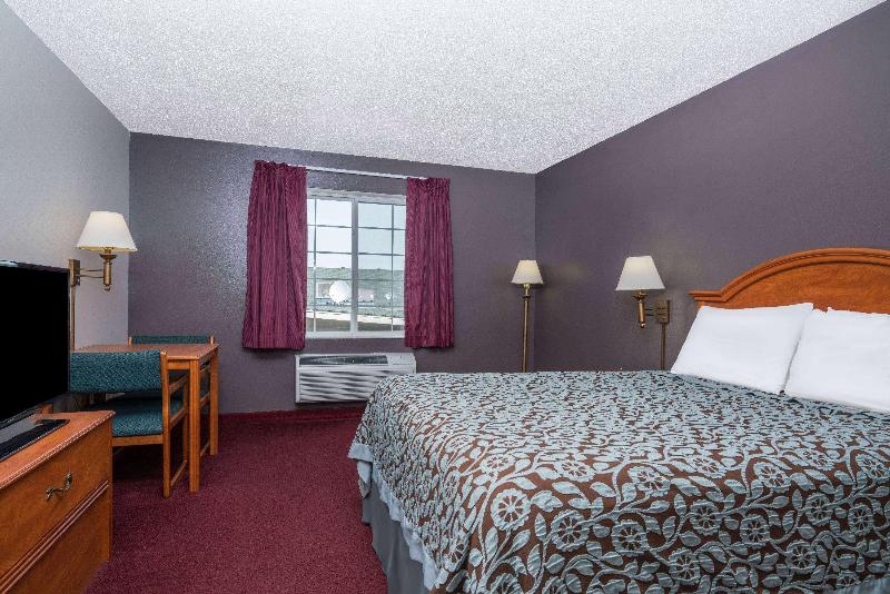 Days Inn by Wyndham Fargo/Casselton image 2