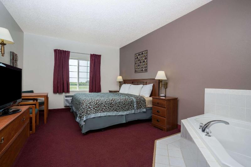 Days Inn by Wyndham Fargo/Casselton image