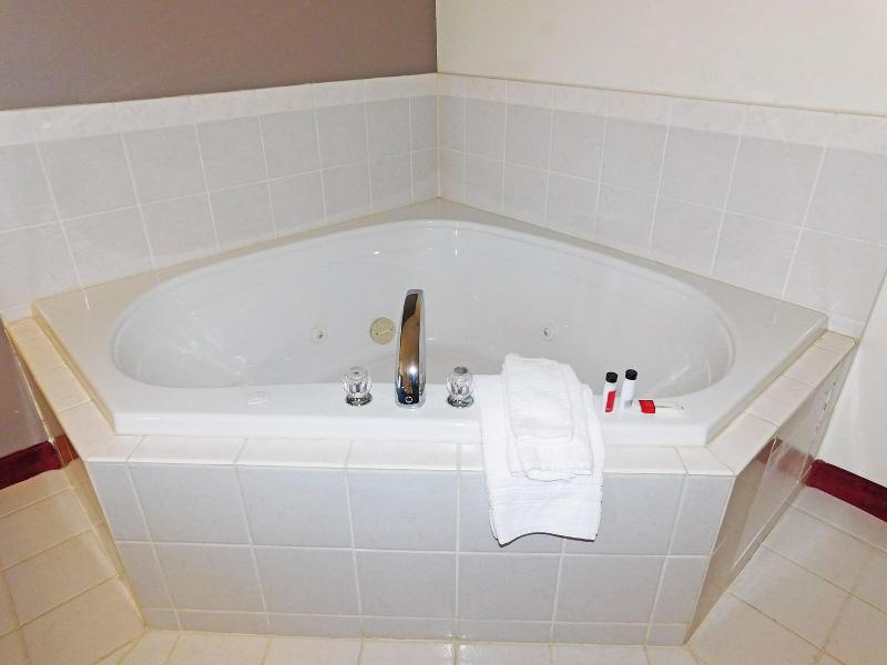 Days Inn by Wyndham Fargo/Casselton image