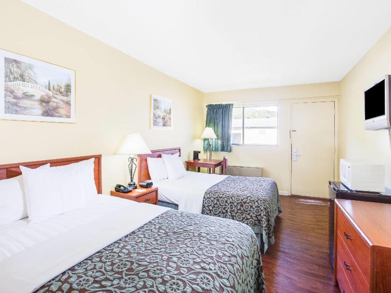 Days Inn By Wyndham Athens, Oh image