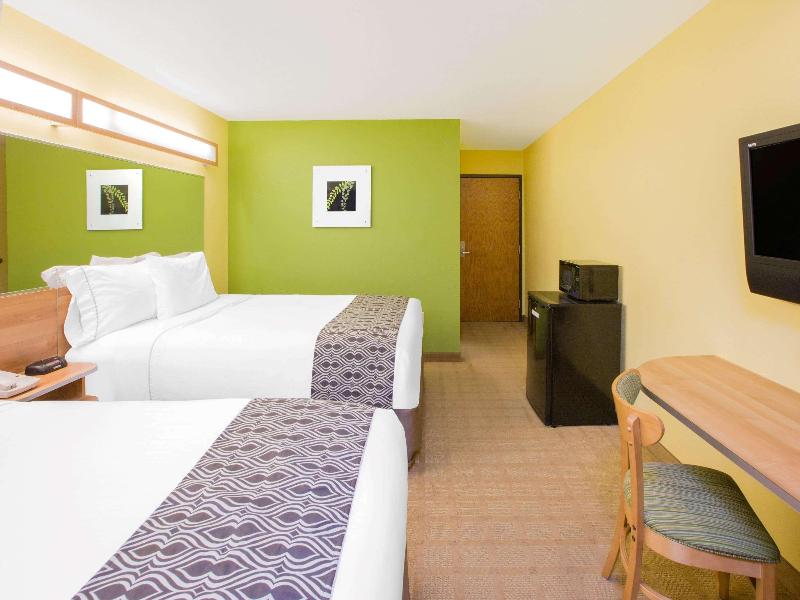 Microtel Inn & Suites By Wyndham Delphos image