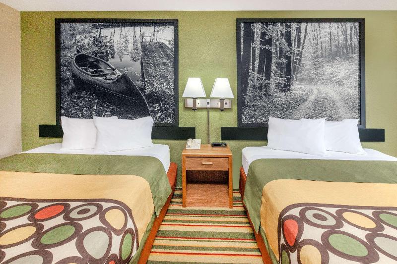 Super 8 by Wyndham Grayling image