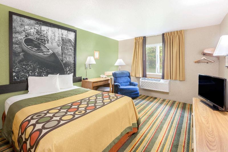 Super 8 by Wyndham Grayling image
