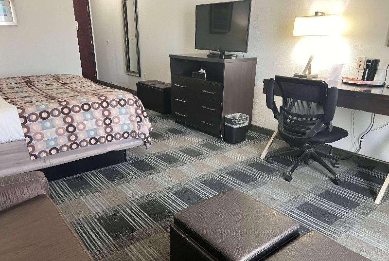 Days Inn By Wyndham Alva image