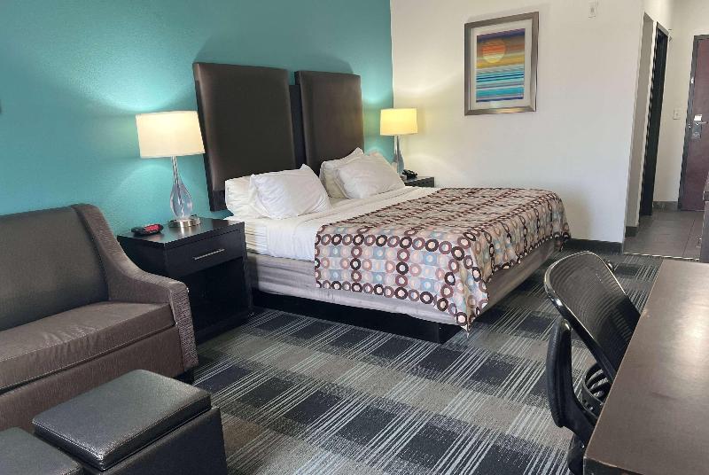Days Inn By Wyndham Alva image